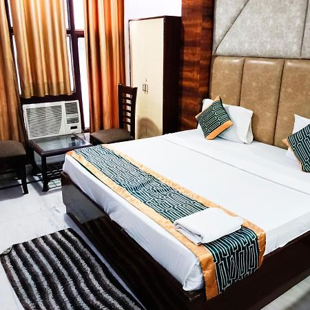 Hotel Krone Near Igi Airport Delhi Ню Делхи Екстериор снимка
