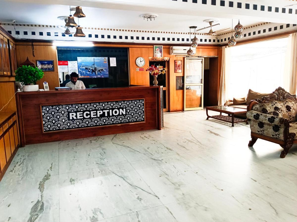 Hotel Krone Near Igi Airport Delhi Ню Делхи Екстериор снимка